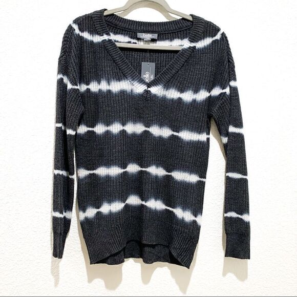 NWT Belle by Belldini Knitted Sweater - Picture 1 of 3